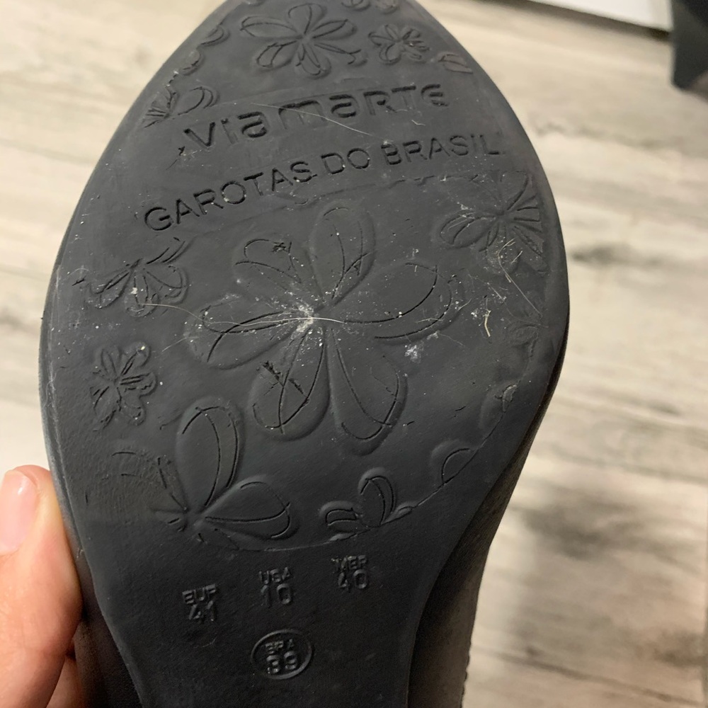 Boots - Picture 2 of 2